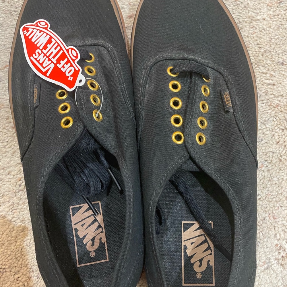 NWT men’s black vans